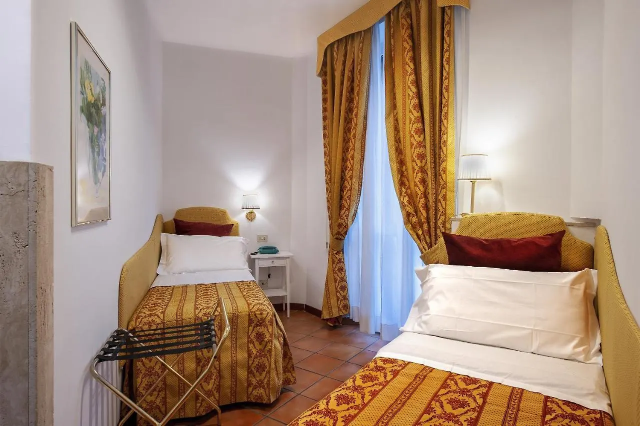Hotel Canova Roma 3*,