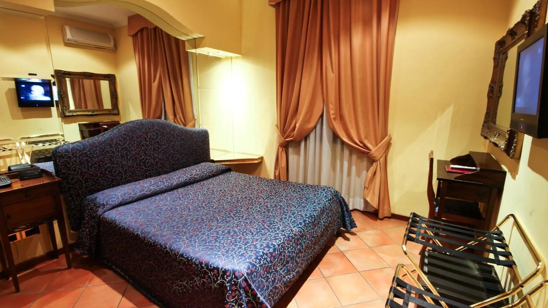 Hotel Canova Rome